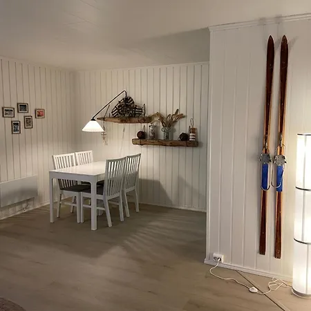 Centrally Located Apartment With 2 Bedrooms And Free Parking Tromsø Exterior foto
