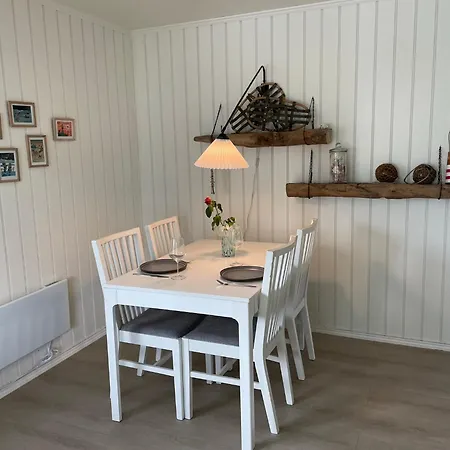 Centrally Located Apartment With 2 Bedrooms And Free Parking Tromsø Exterior foto