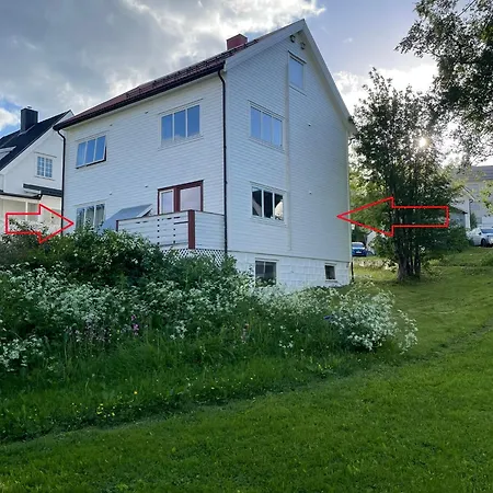 Centrally Located Apartment With 2 Bedrooms And Free Parking Tromsø Exterior foto