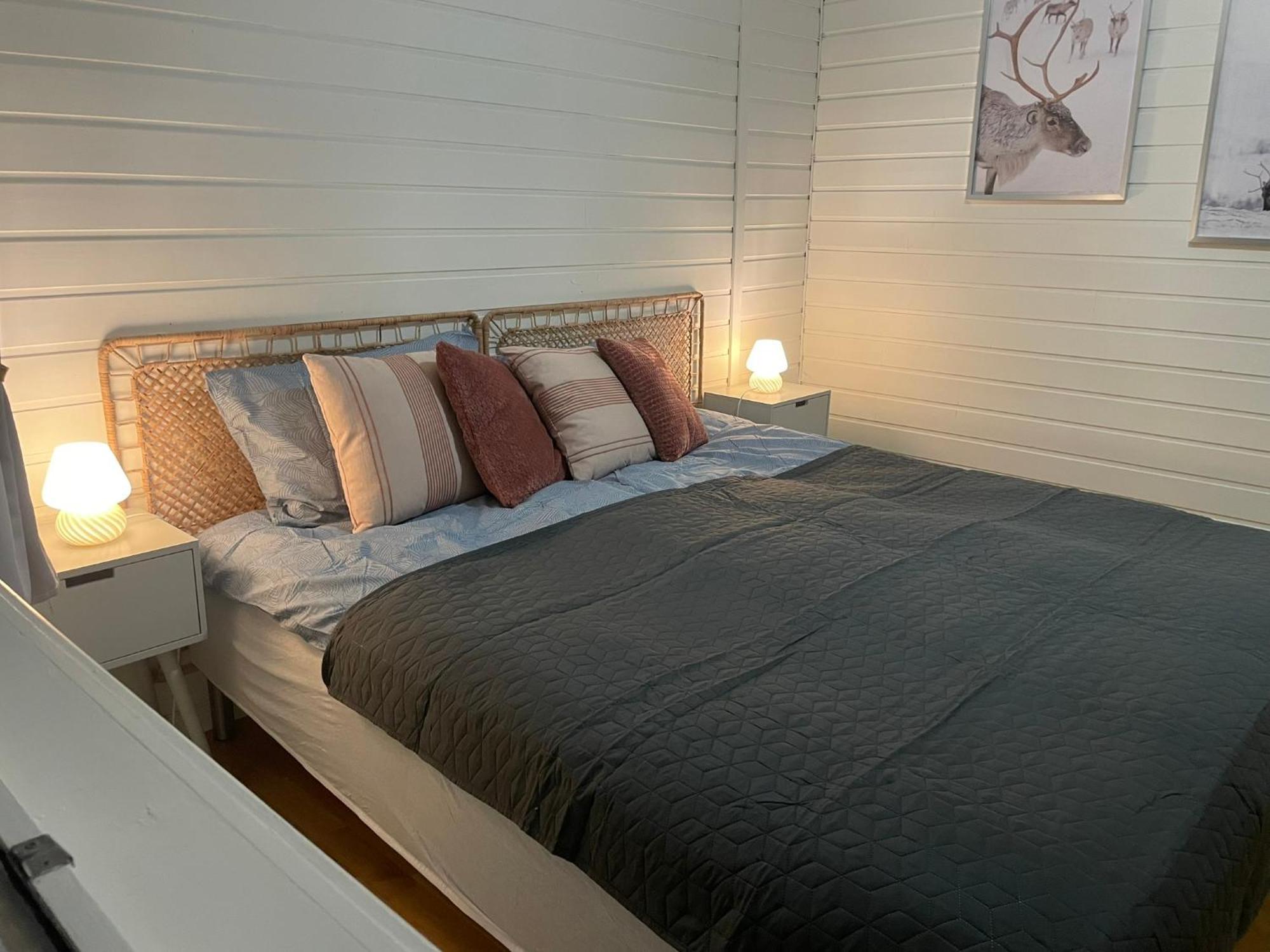 Centrally Located With 2 Bedrooms And Free Parking Apartment Tromsø